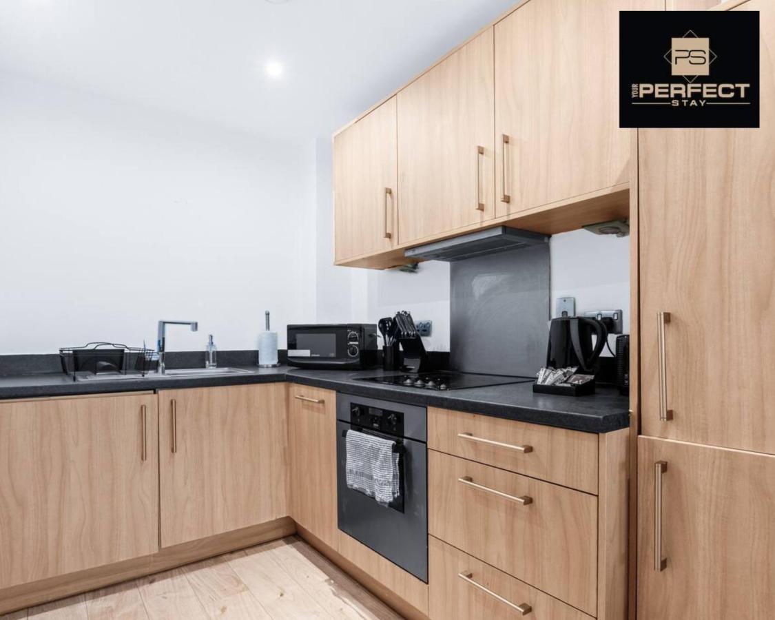 Mercury Suite City Centre Netflix Dedicated Workspace By Your Perfect Stay Short Lets Birmingham Bagian luar foto